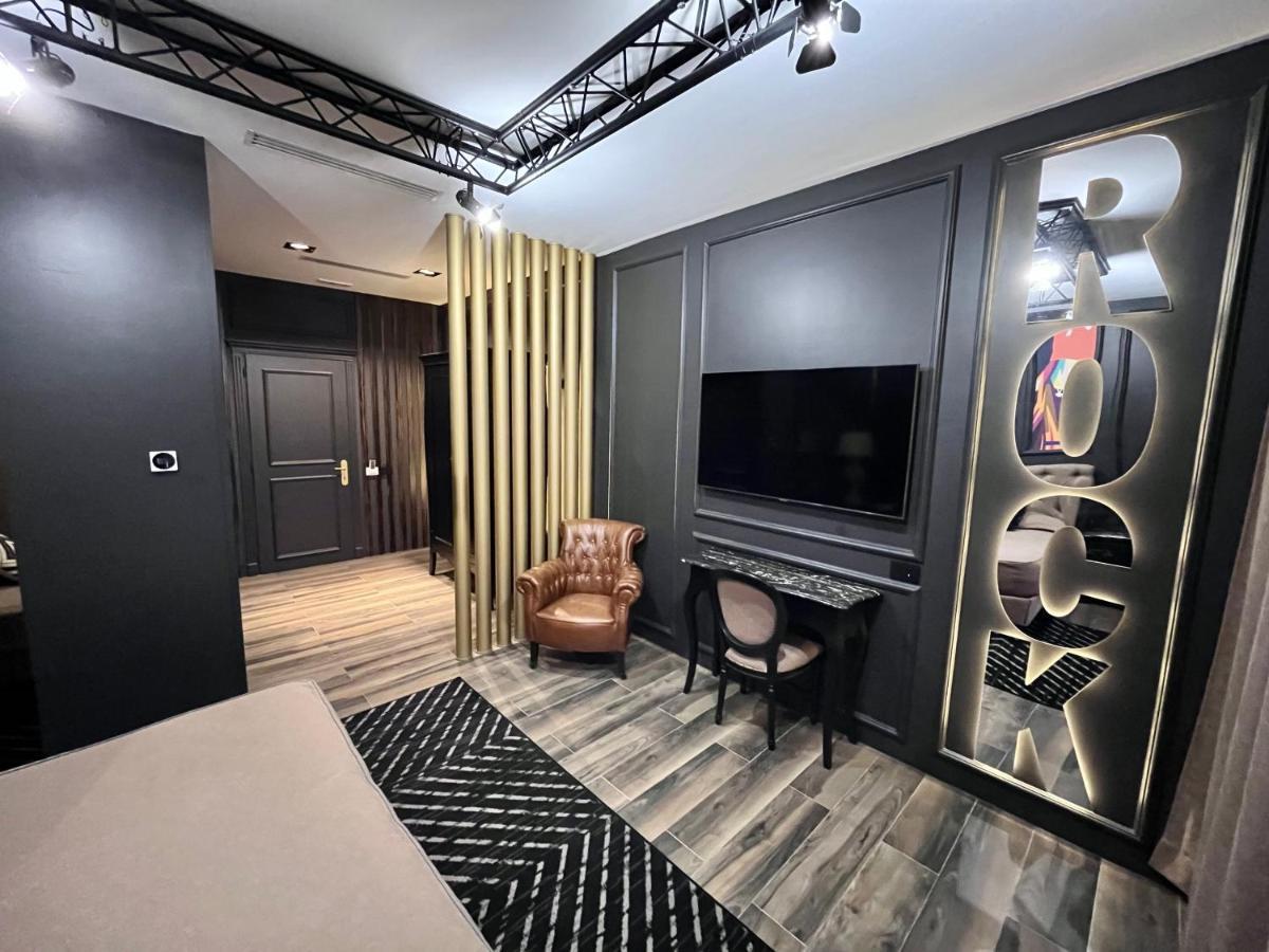 Al Boschetto Hotell Castel Volturno Exteriör bild