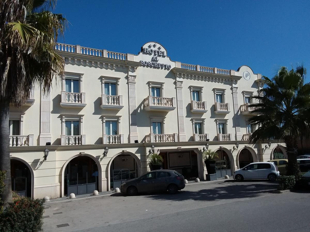 Al Boschetto Hotell Castel Volturno Exteriör bild