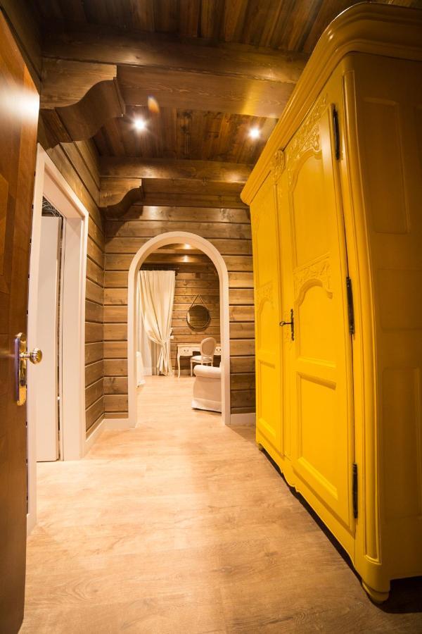 Al Boschetto Hotell Castel Volturno Exteriör bild